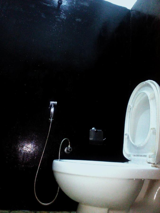 Camera Matrimoniale con Vista Giardino