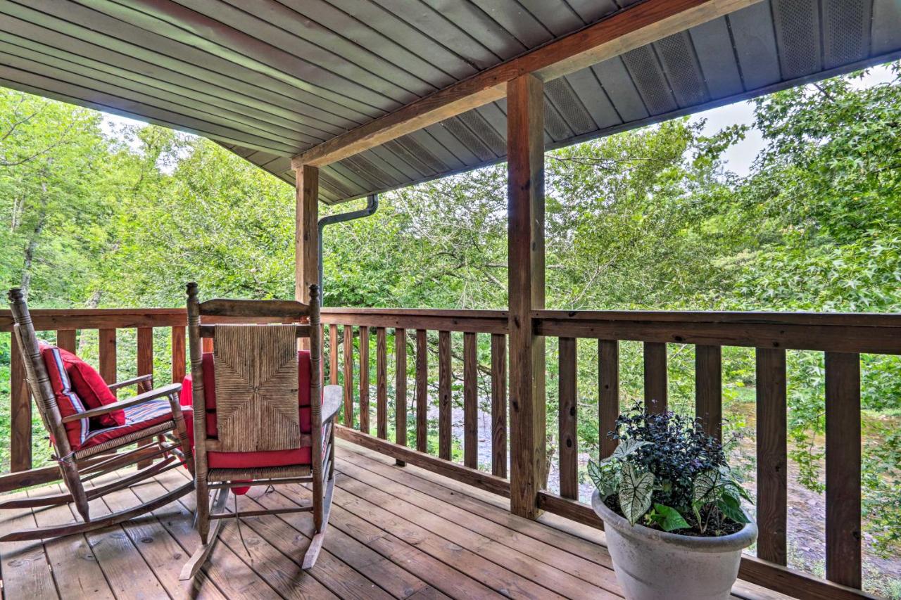 B&B Townsend - Riverfront Couples Retreat in Smoky Mountains! - Bed and Breakfast Townsend