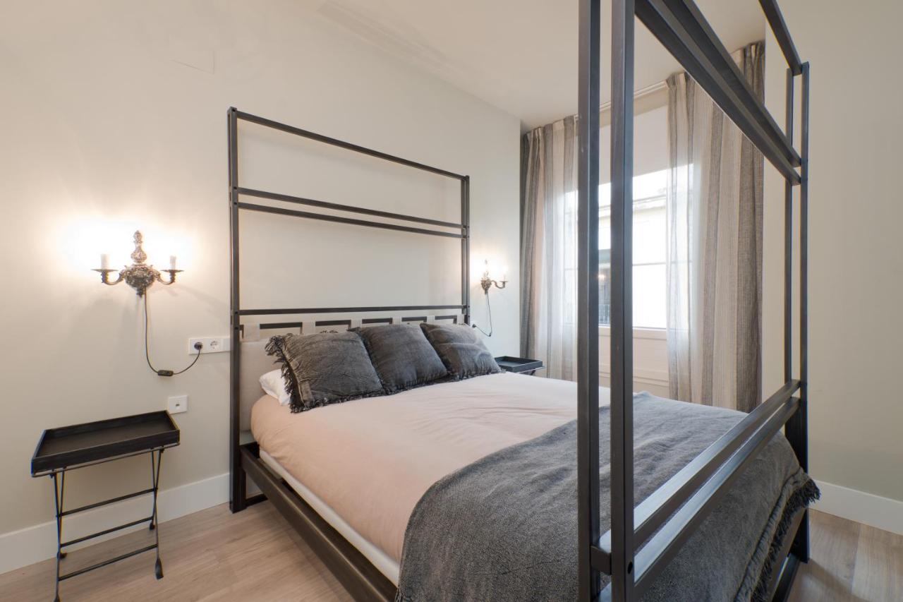 One-Bedroom Apartment Industrial