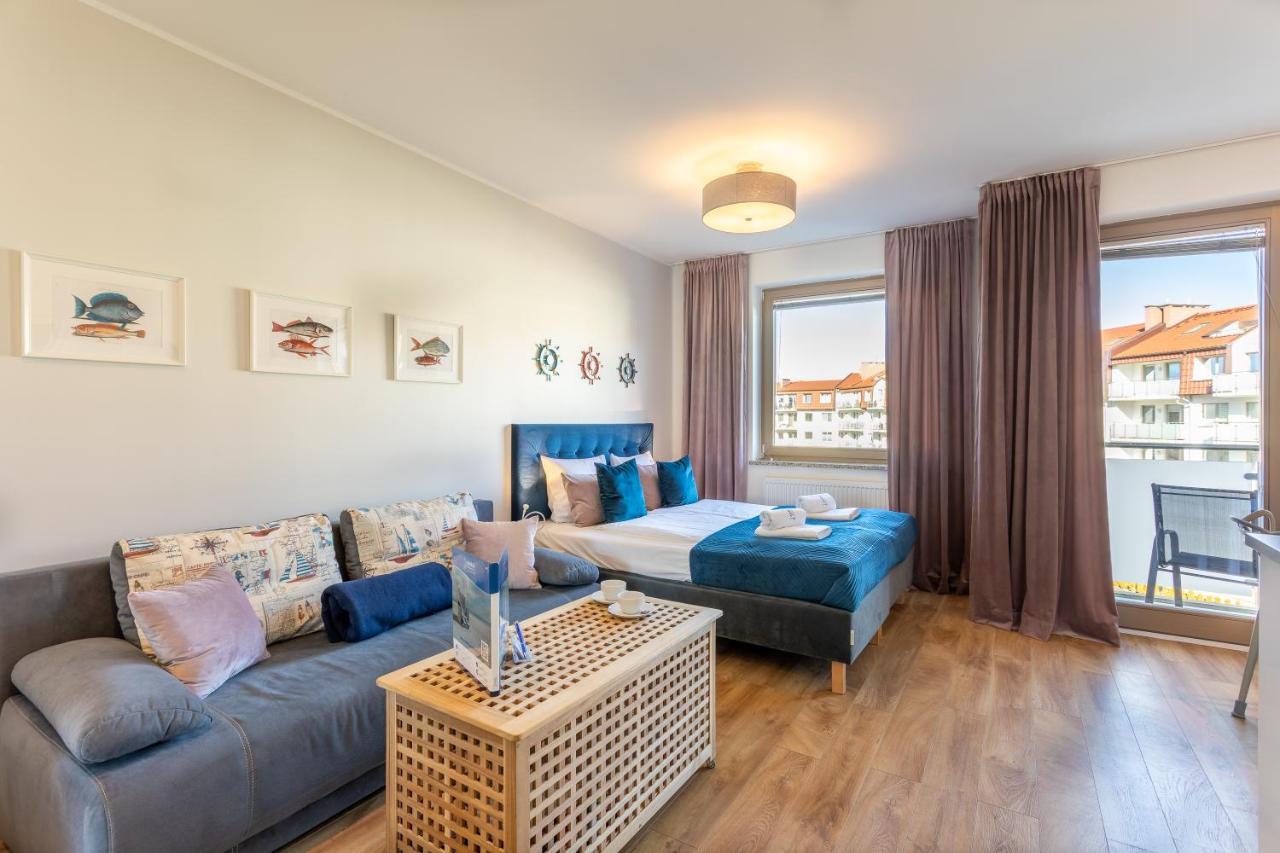 Apartment with Balcony BLUE ROSE II