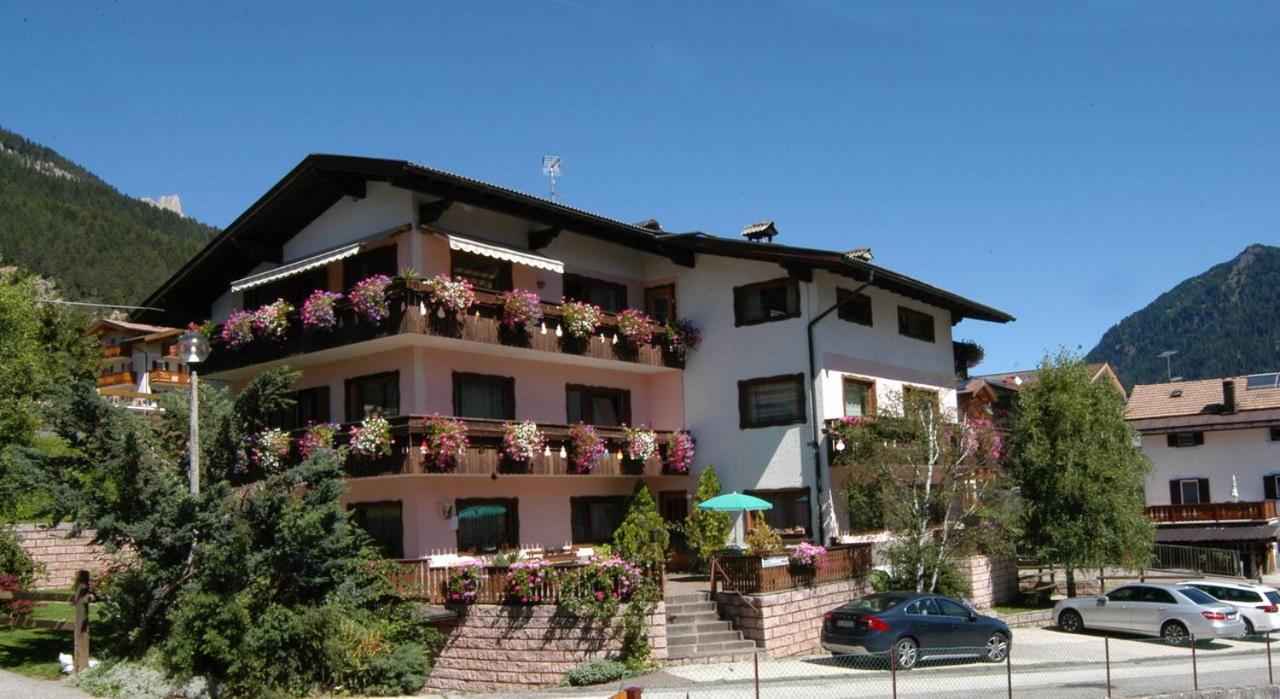Residence Weiss - Bed and Breakfast Vigo di Fassa