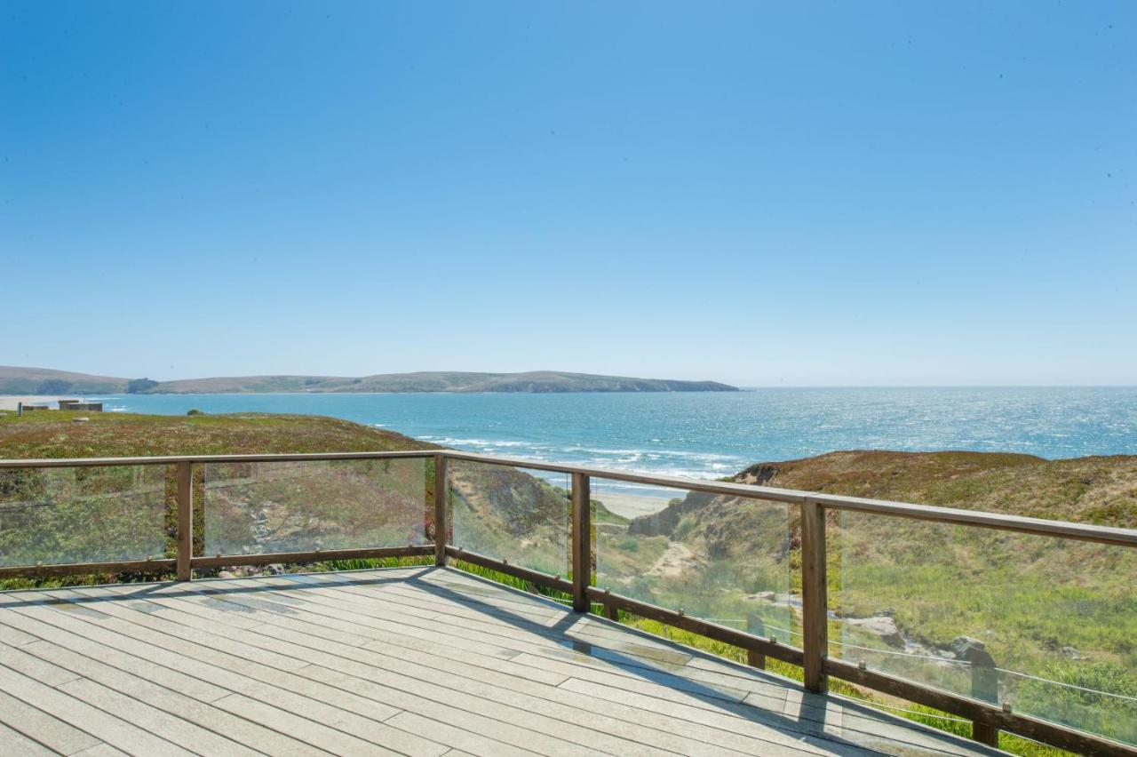 Tide Pool! PERFECT Location! AMAZING views! Short Walk to Beach! Hot Tub!! Game Room!! BBQ!! Fast WiFi!! Dog Friendly! - B&B Dillon Beach