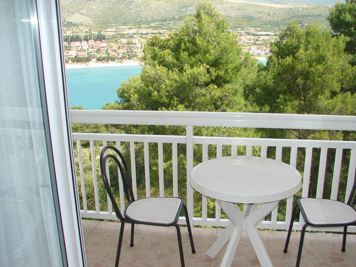 B&B Trogir - Apartments Mara - barbecue - Bed and Breakfast Trogir