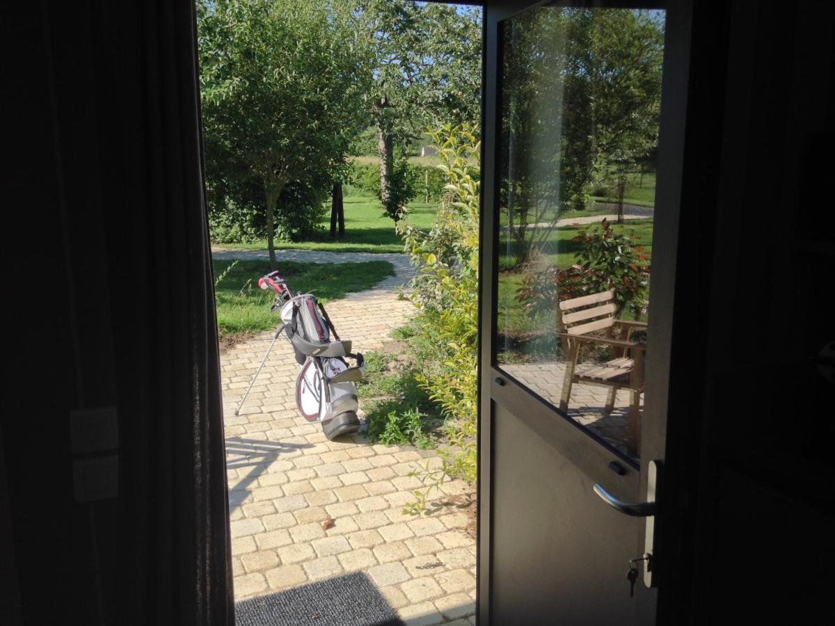 Domaine du Lieu des Brocs - Country Club - B&B Brucourt