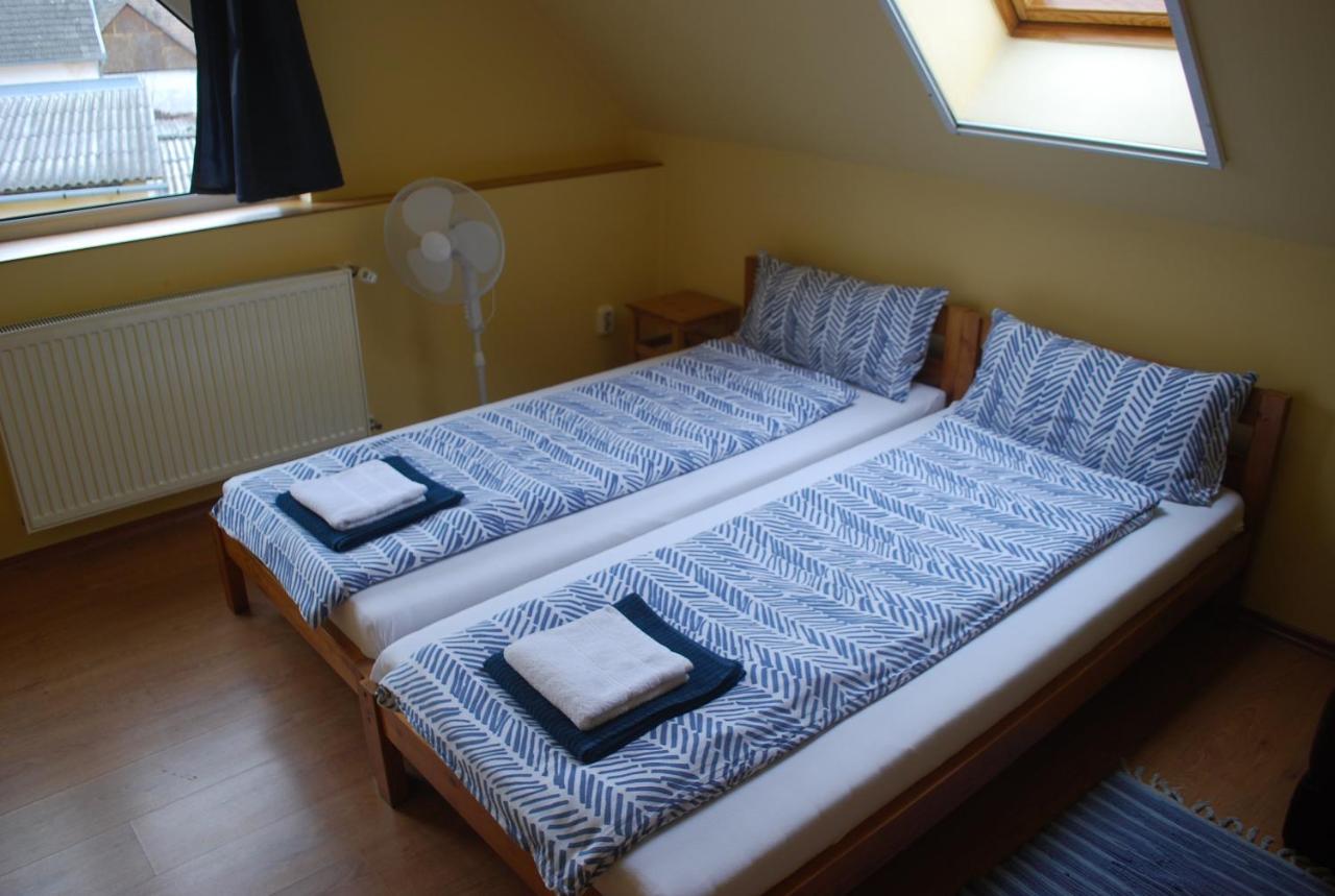 Chambre Lits Jumeaux avec Salle de Bains Privative