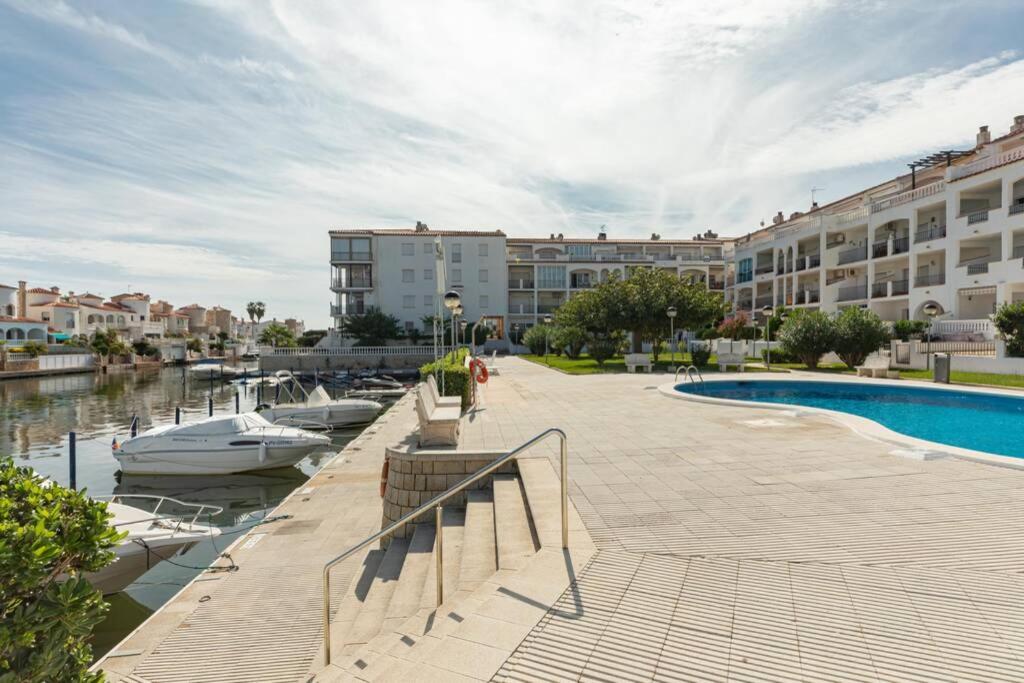 Flateli Empuriabrava - B&B