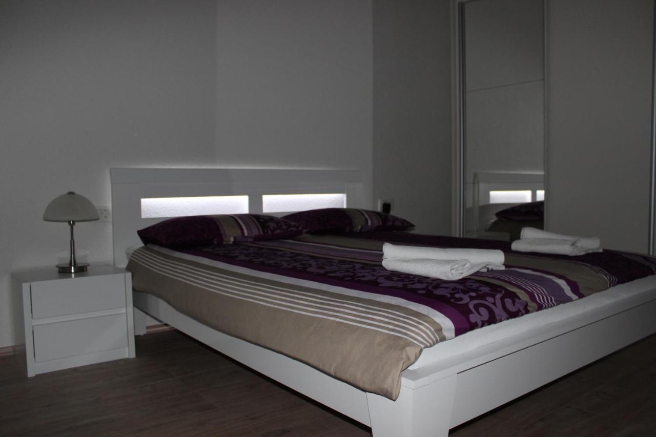Appartamento con 1 Camera da Letto, Balcone e Vista Mare