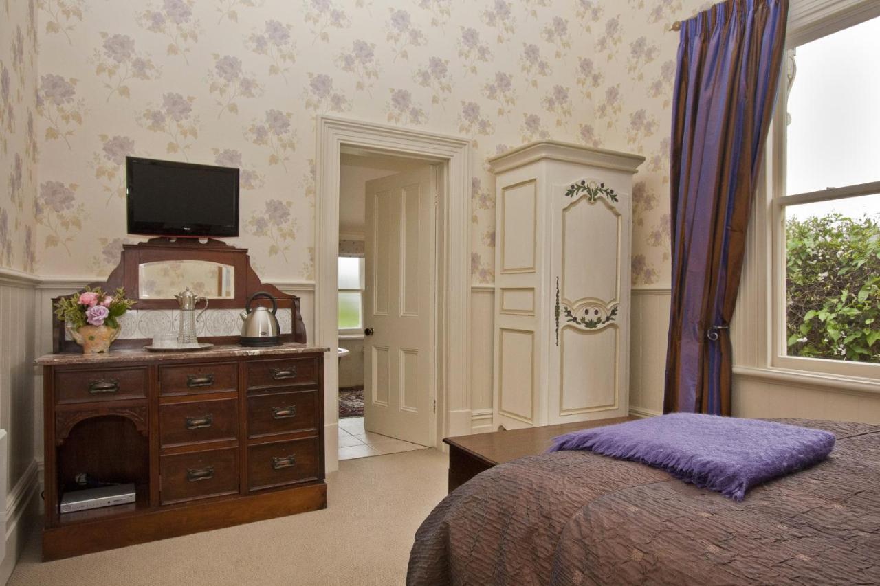 Kamer met Queensize Bed