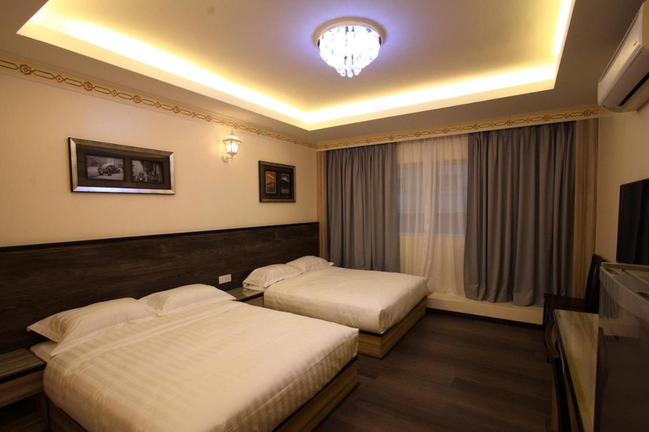 Standard Family Room
