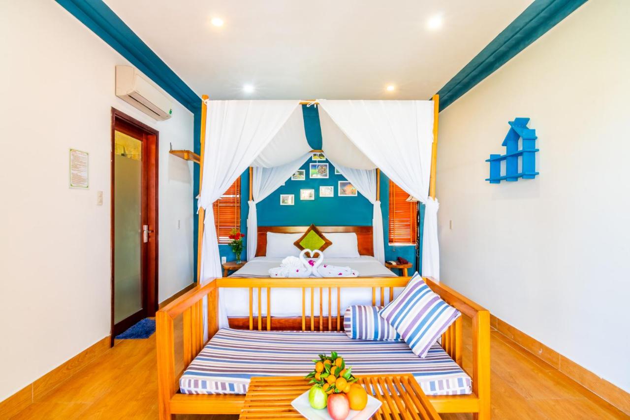 Double Room with Pool View
