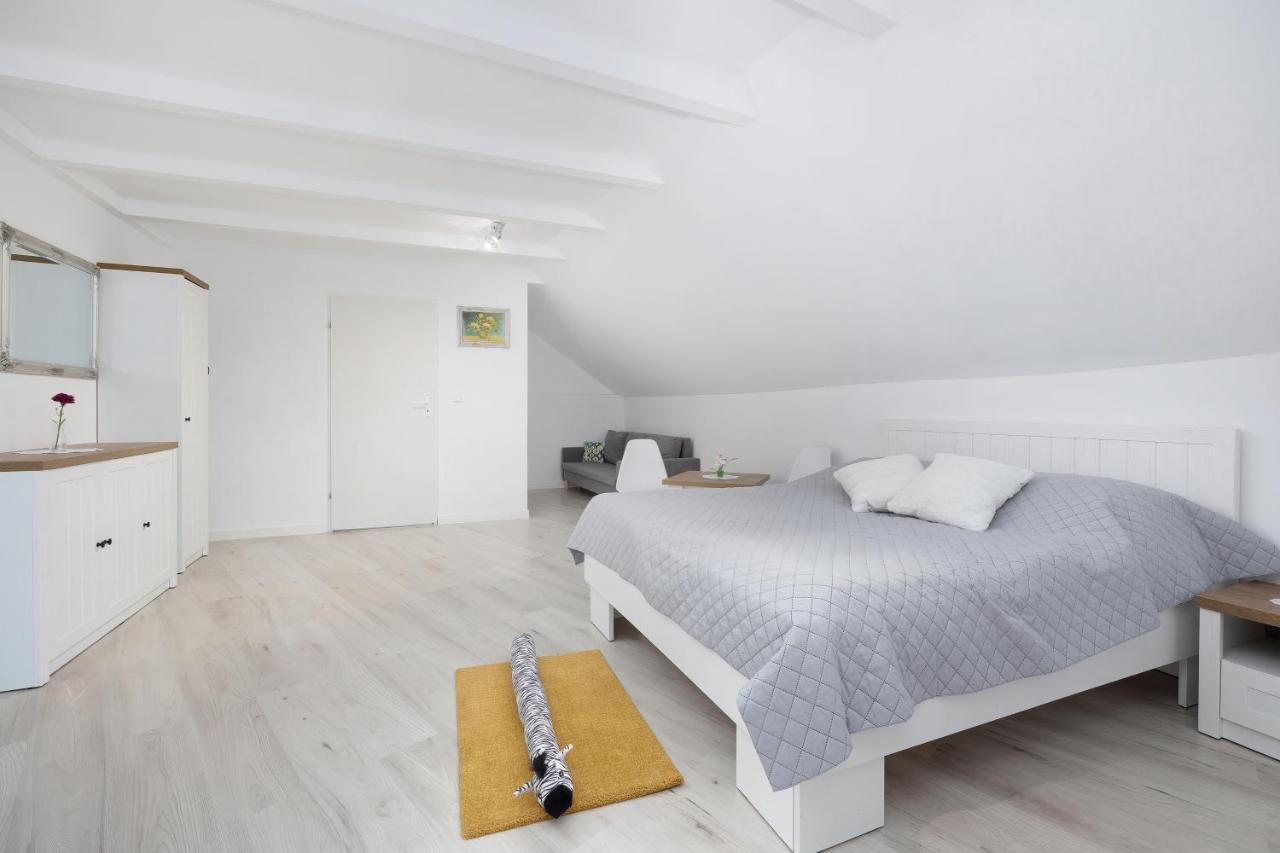 Dreibettzimmer