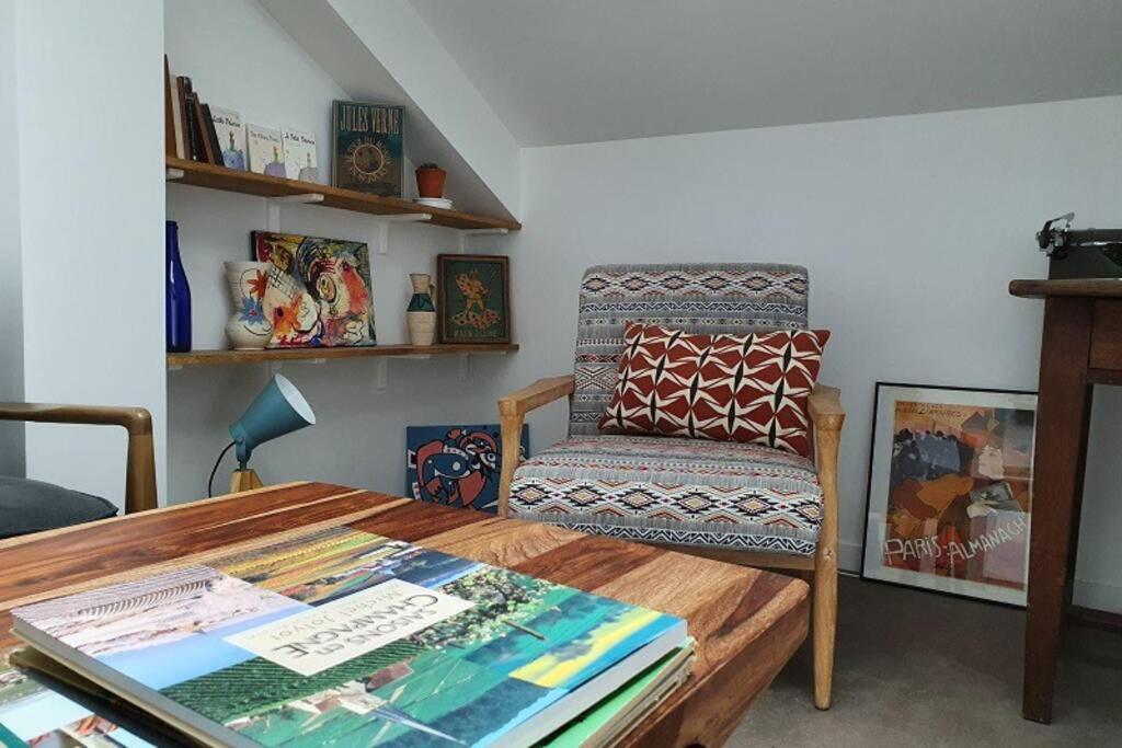 Vol de nuit - balade urbaine au centre d'Epernay - B&B Épernay