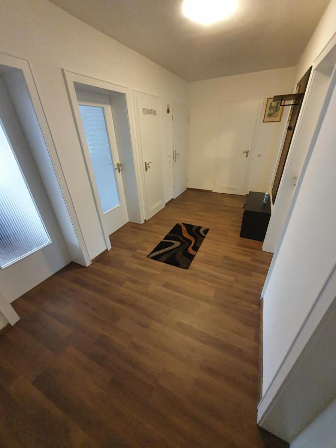 Ferienwohnung Schloßstraße - B&B