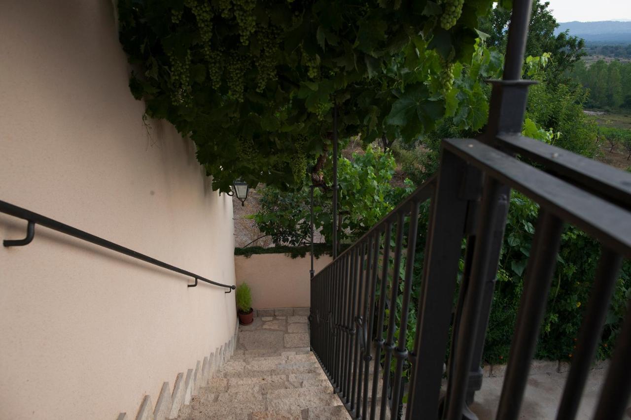 Apartamentos Turisticos Sanahuja - B&B