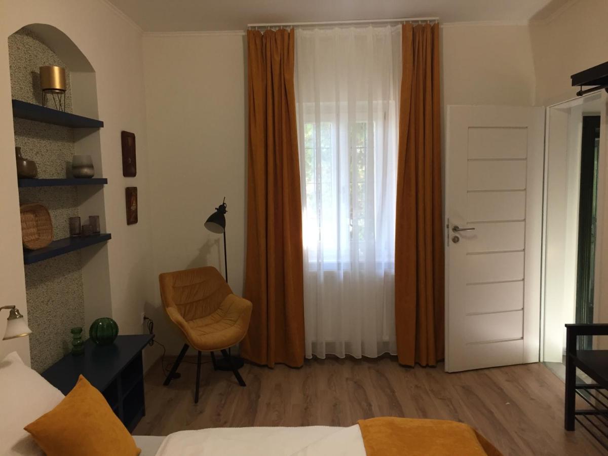 Kikerics vendégház - B&B Villány