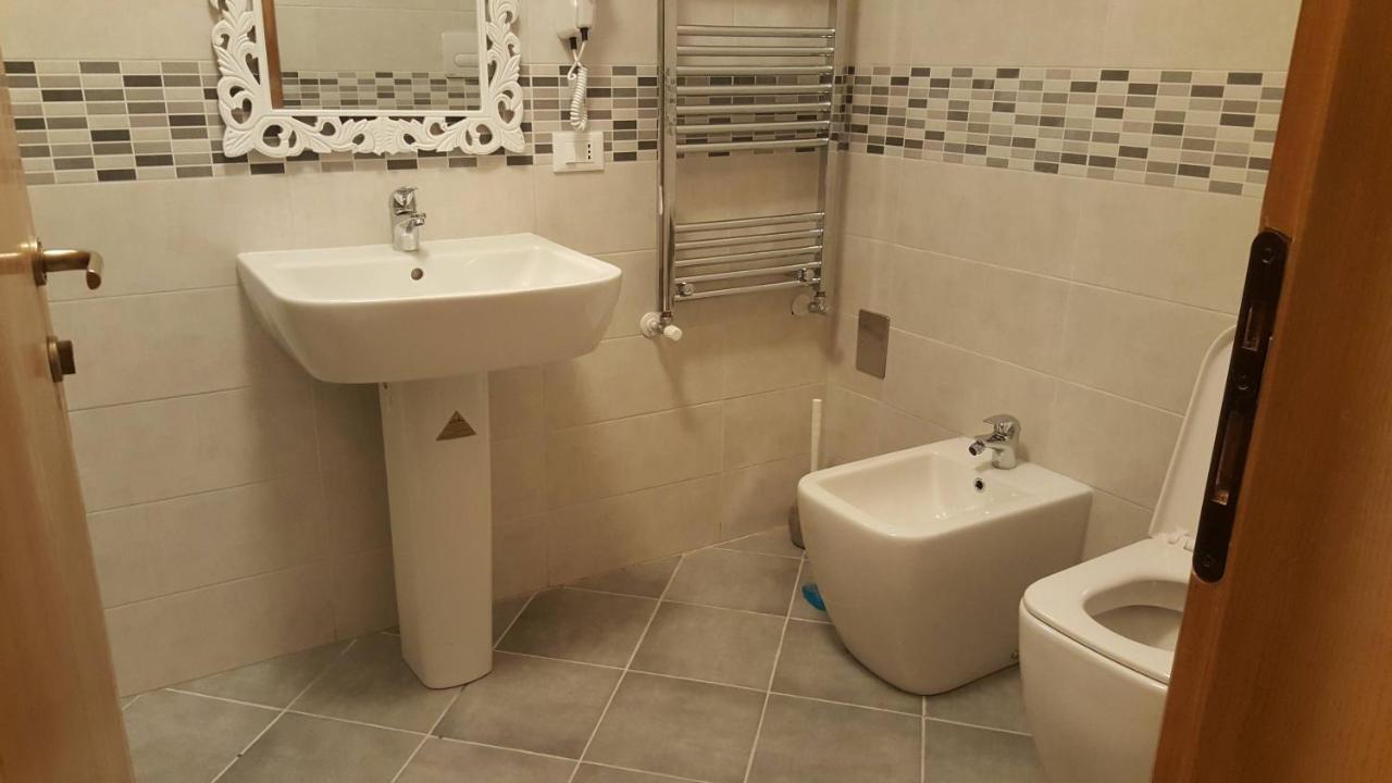 Double Room with Private External Bathroom