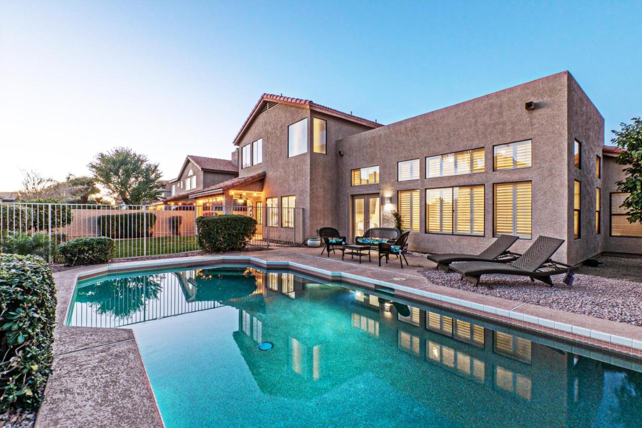 B&B Phoenix - Five Star Host Luxury Rental with Heated Pool and Pet Friendly - Bed and Breakfast Phoenix