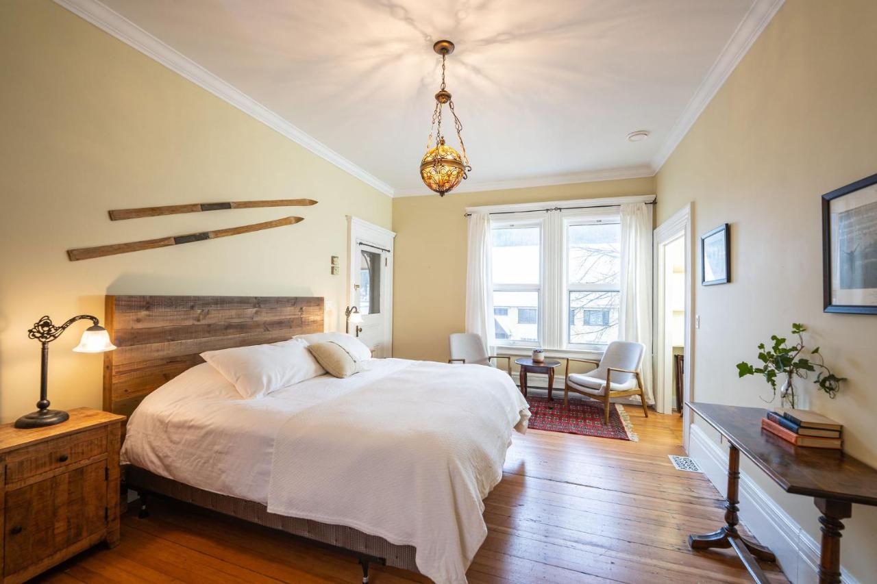 Deluxe Zimmer mit Kingsize-Bett