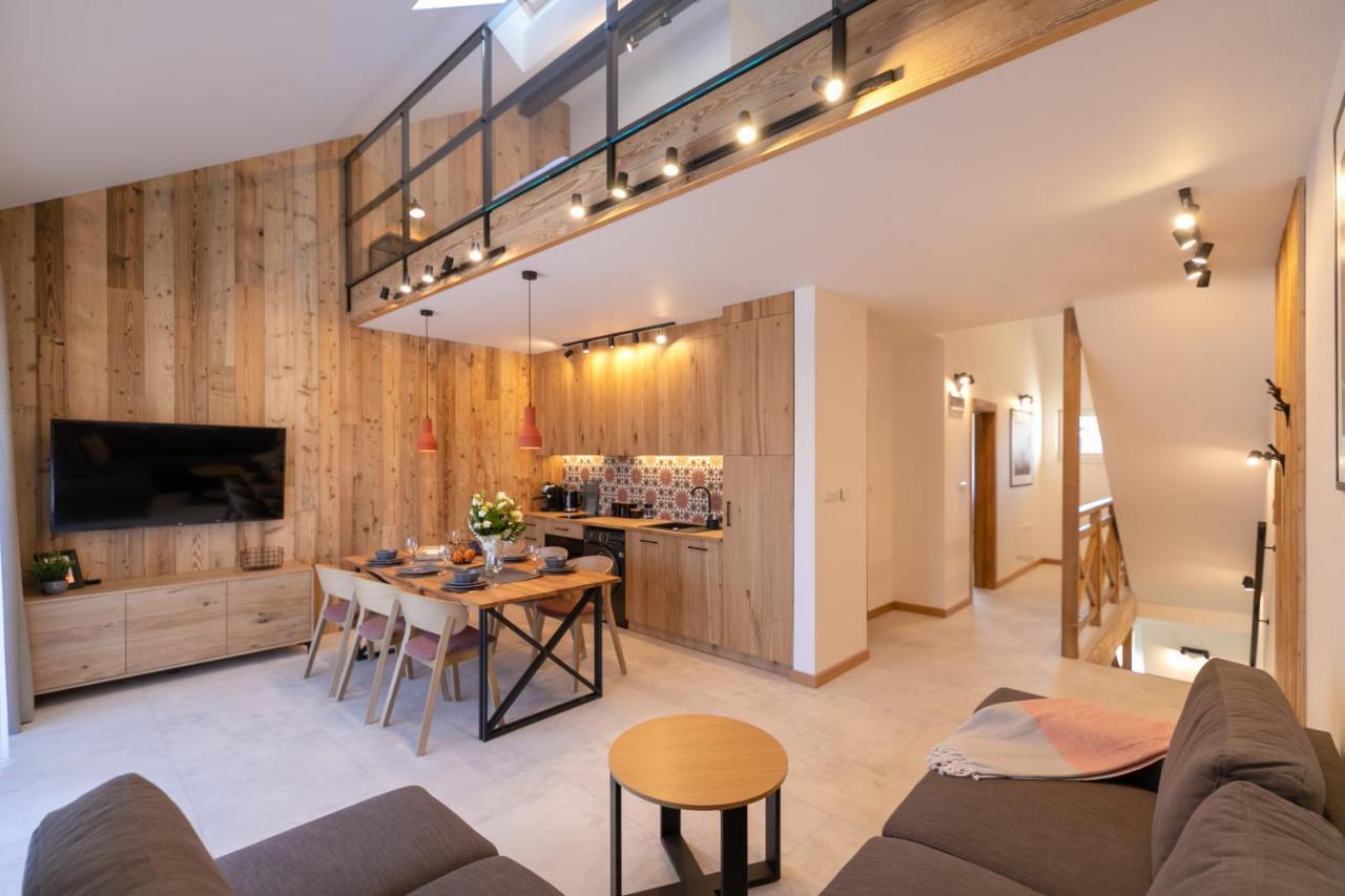 Apartament Pod Stokiem E2 z garażem i dwoma łazienkami - Dream Apart - Bed and Breakfast Szczyrk