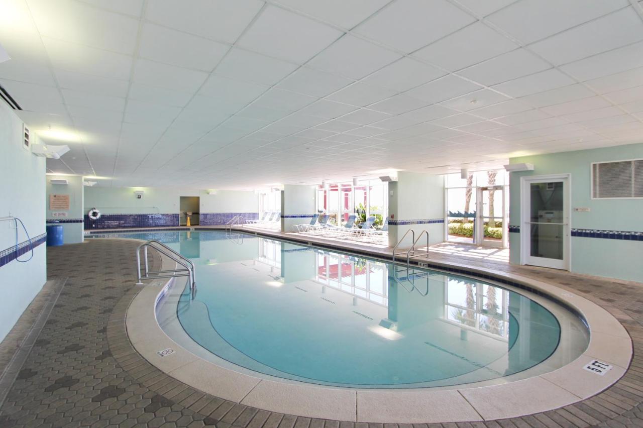 Majestic Beach Resort #1215-1 by Book That Condo - B&B Panama City Beach