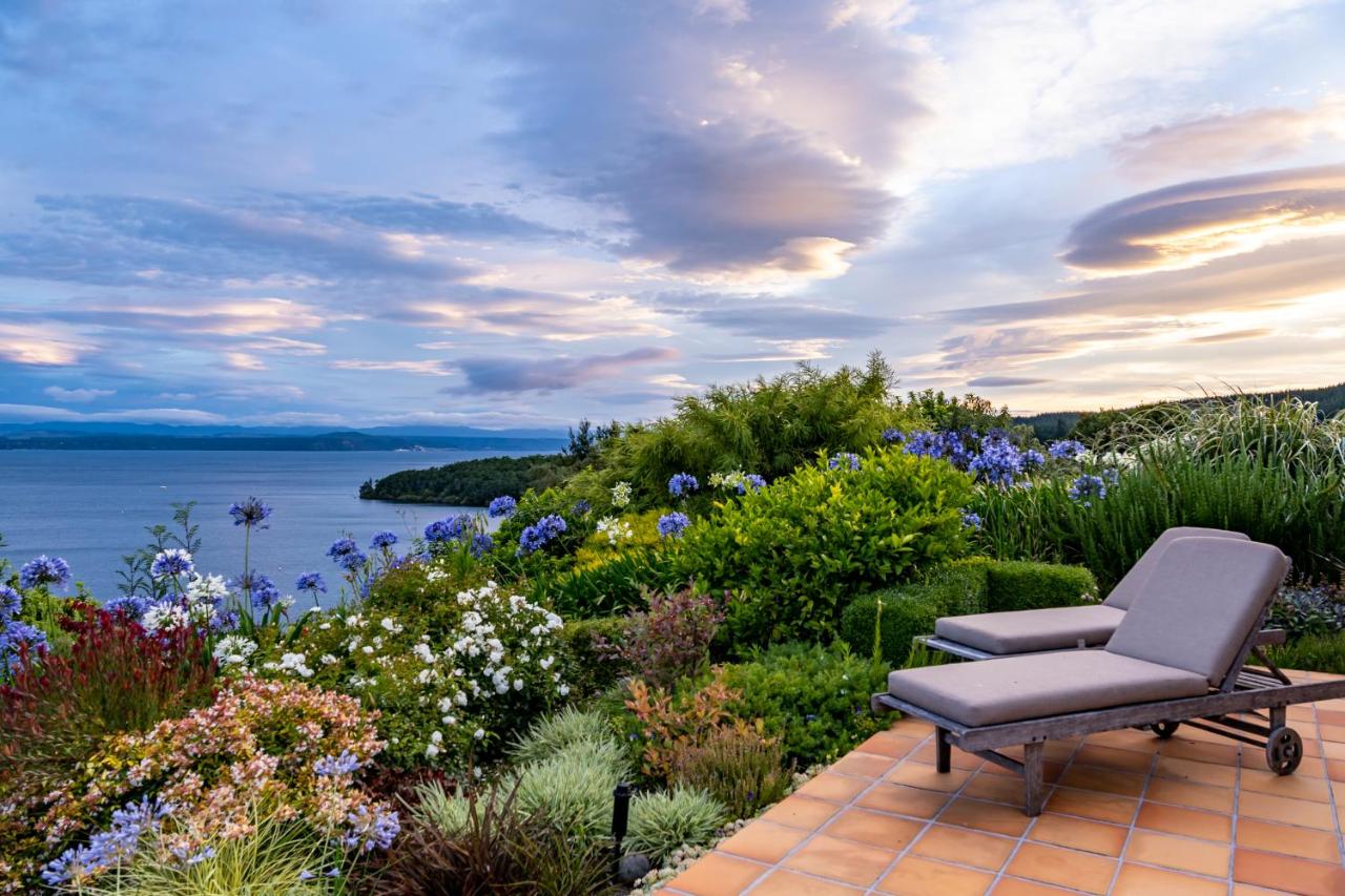 B&B Taupo - Lake Vista Lodge - Bed and Breakfast Taupo