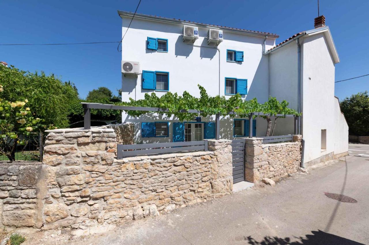 Holiday home in Medulin - Istrien 36032 - Chambres d’hôtes Medulin