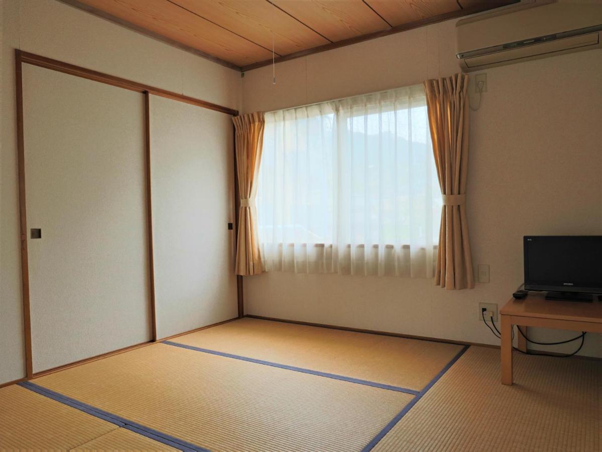 Standard Japanese-Style Room with Shared Bathroom