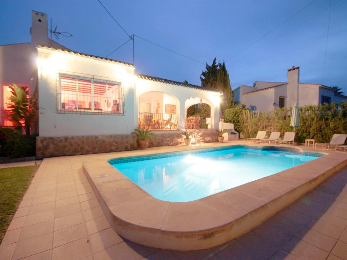 Holiday Home Anna - B&B