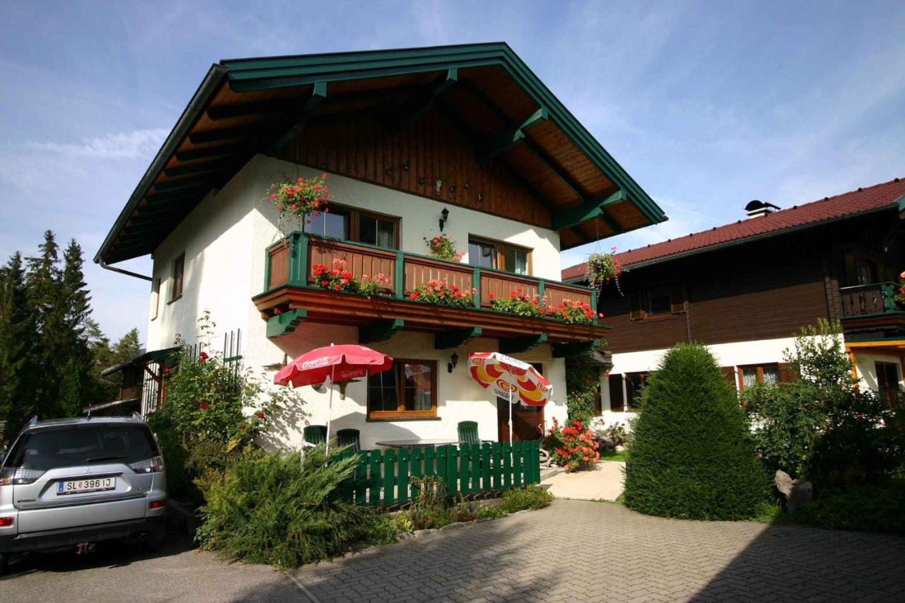 B&B Weissenbach - Holiday home Strobl/Salzburger Land 103 - Bed and Breakfast Weissenbach