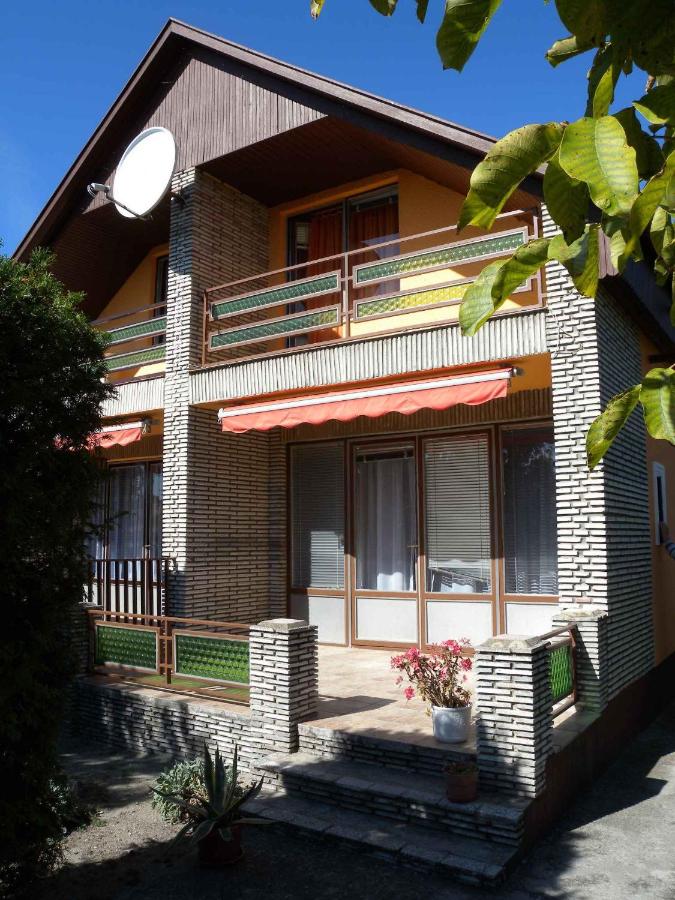 Holiday home in Balatonmariafürdo 19321 - Ferienwohnung