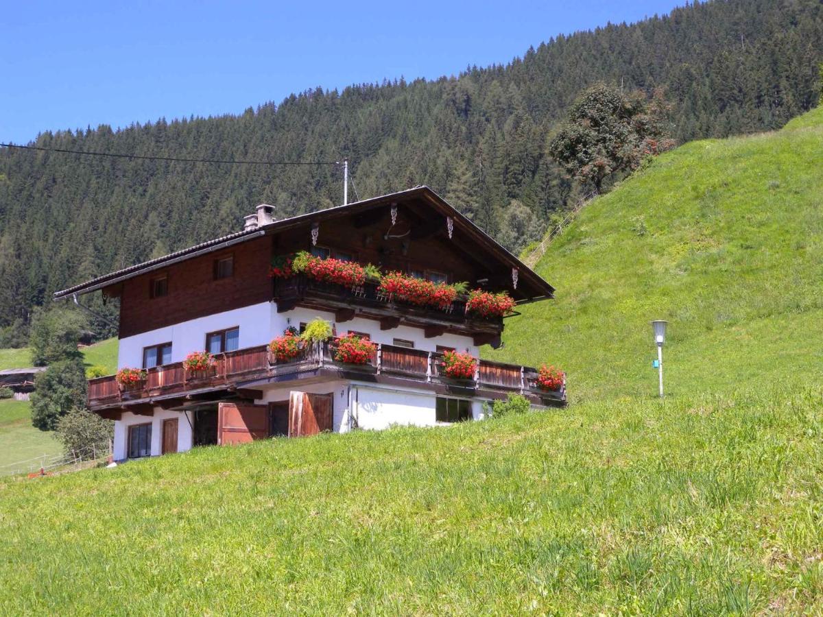 B&B Großhartberg - Apartments in Bruck am Ziller/Zillertal 857 - Bed and Breakfast Großhartberg