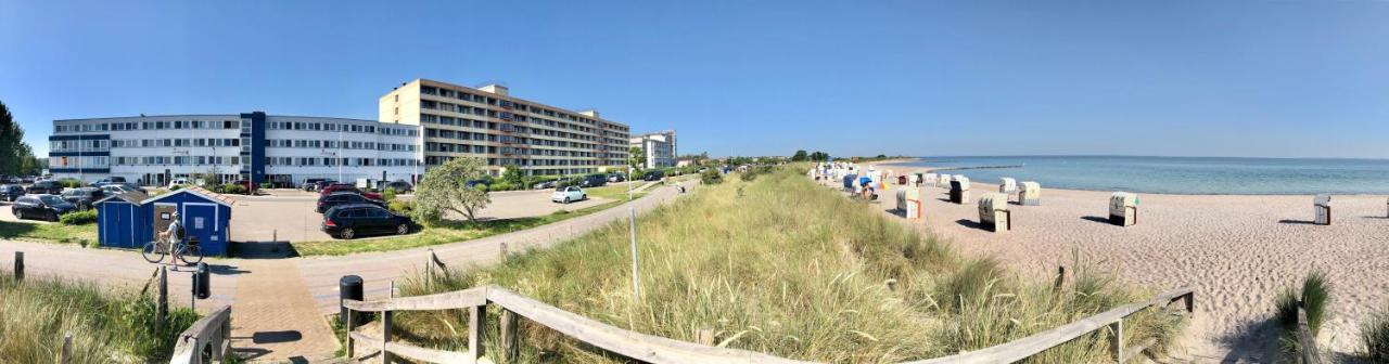 Direkt am Strand mit Meerblick inclusive Strandkorb in der Saison - B&B Heiligenhafen