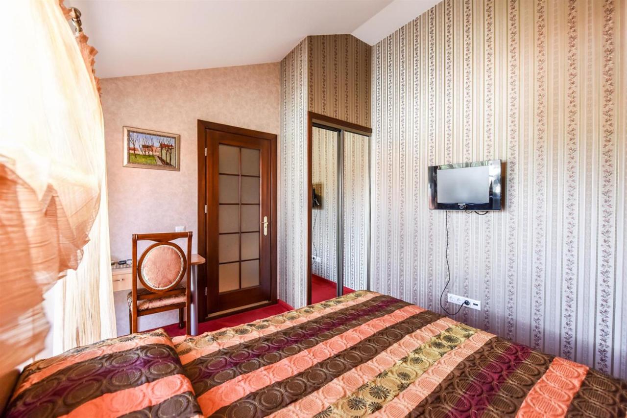 Doppelzimmer mit Balkon