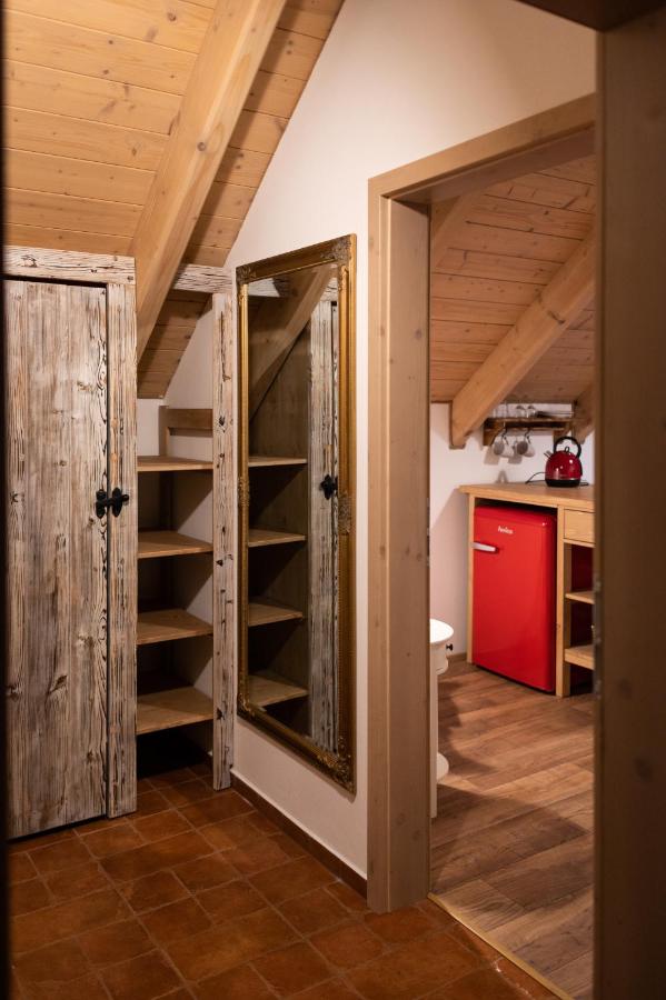Twin Room with Bathroom