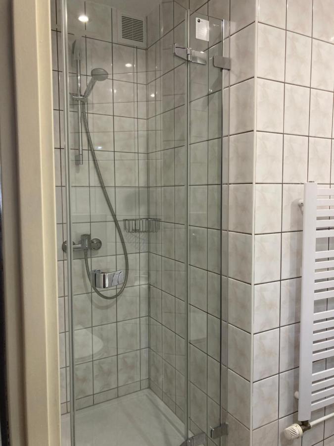 Doppelzimmer mit Balkon