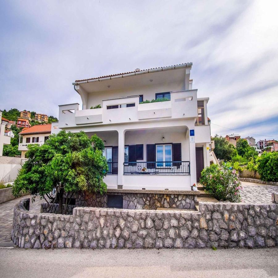 B&B Vrbnik - Apartments in Vrbnik/Insel Krk 13598 - Bed and Breakfast Vrbnik