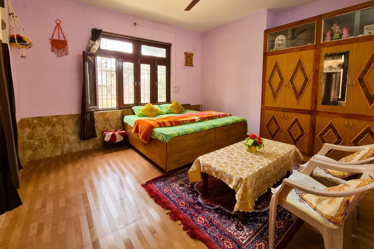 Deluxe Queen Suite