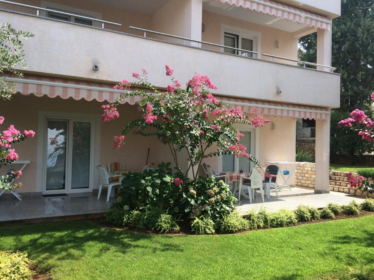 B&B Malinska - Apartments Malinska - apartment 2 - Bed and Breakfast Malinska