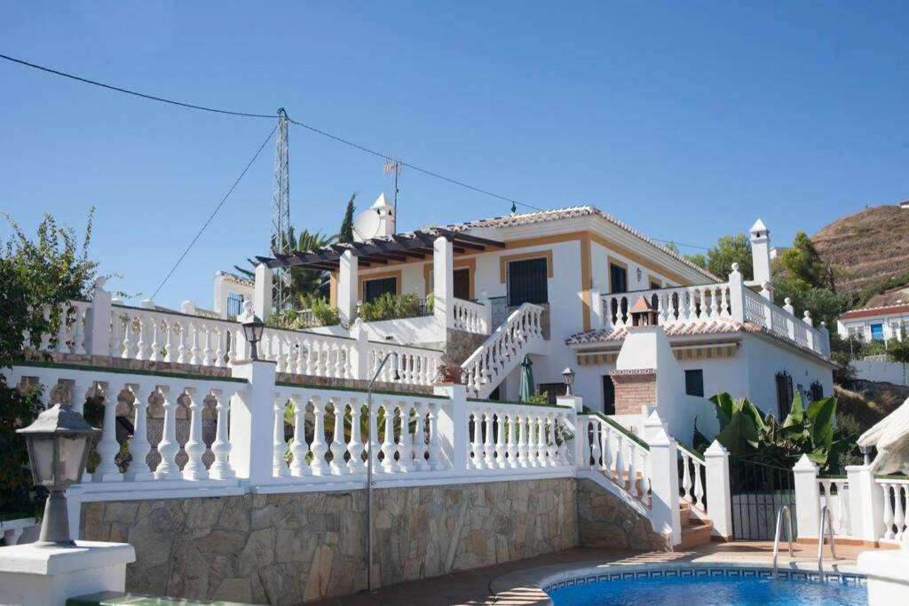 VILLA CEREZO - Ferienwohnung Nerja