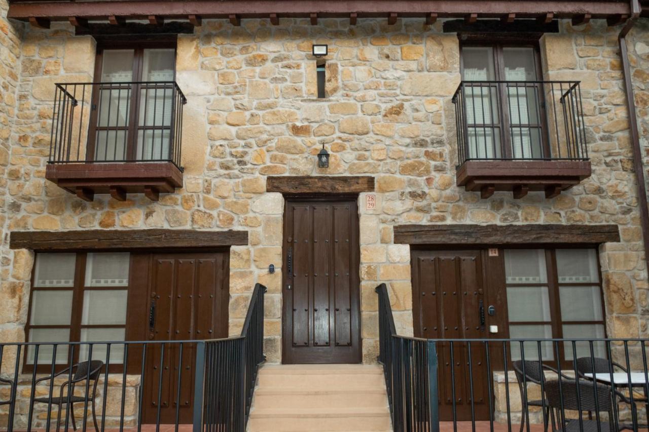 Apartment mit Balkon
