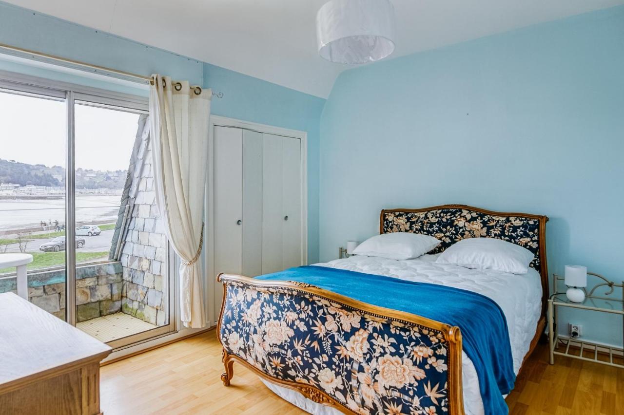 Apartamento con balcón