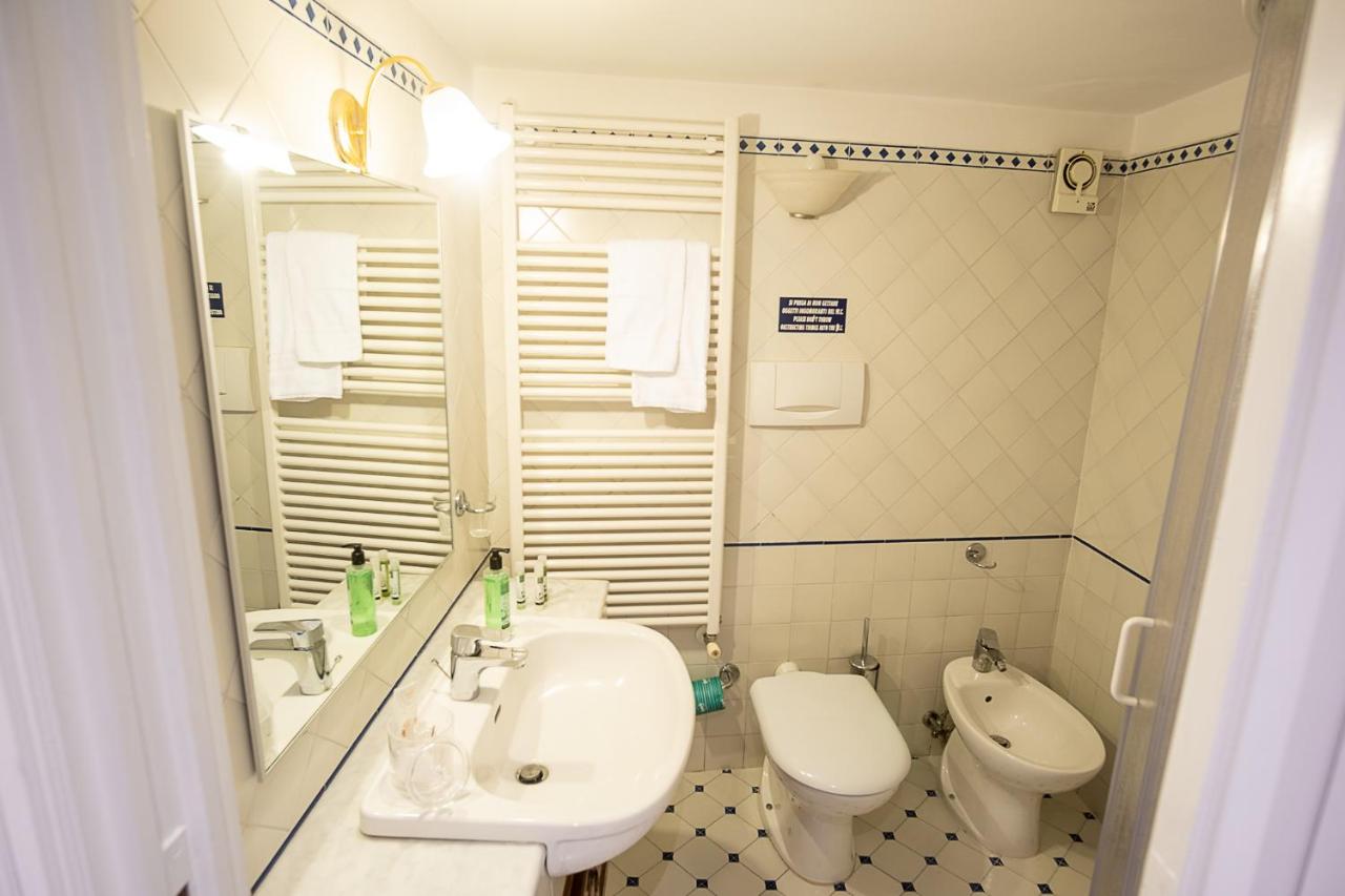 Two-Bedroom Apartment (5 Adults)