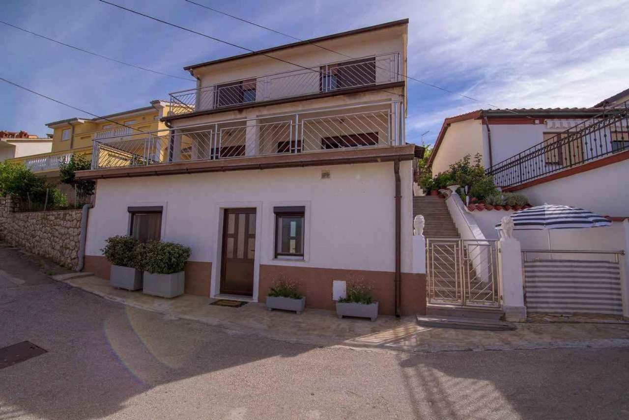 Apartment in Vrbnik - Island Krk 35825 - B&B Vrbnik