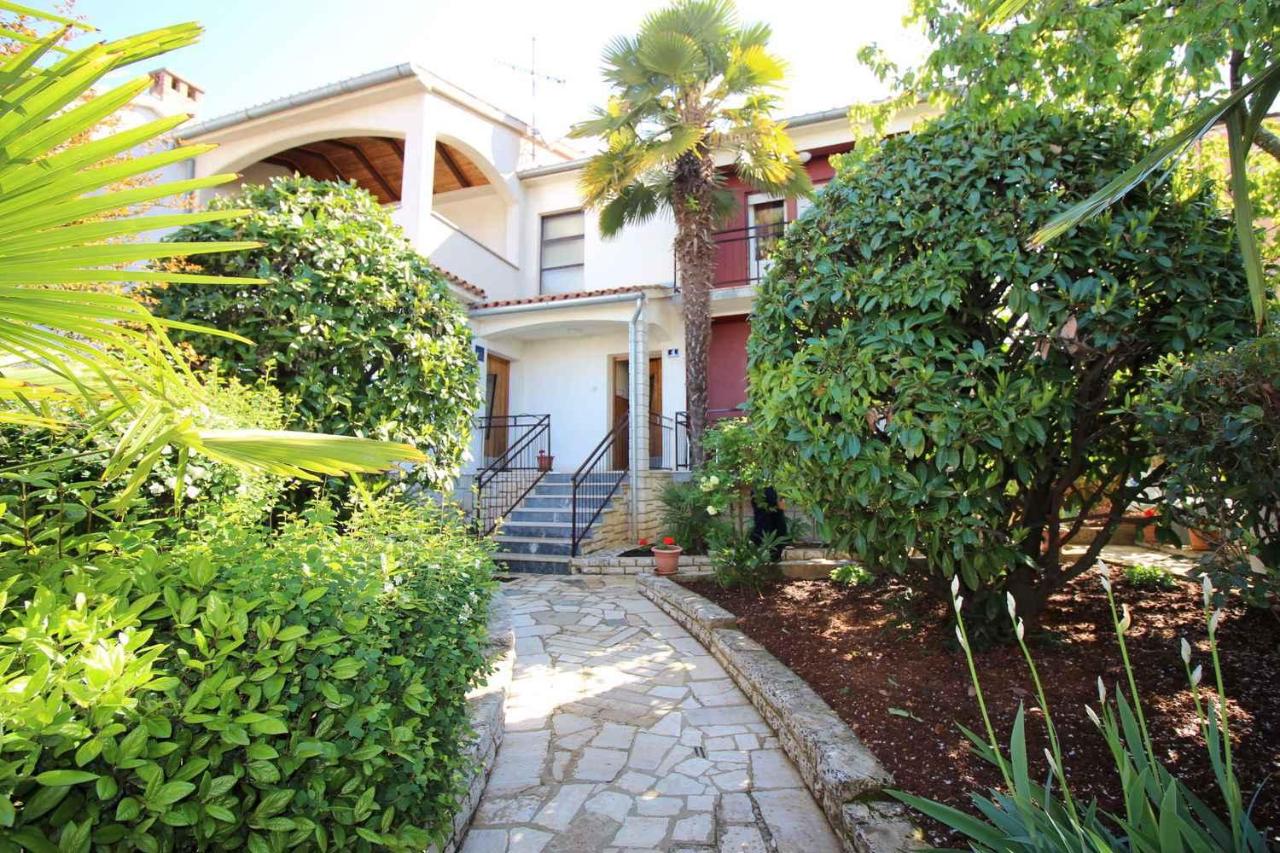 Apartment in Porec - Istrien 10035 - Bed and Breakfast Poreč