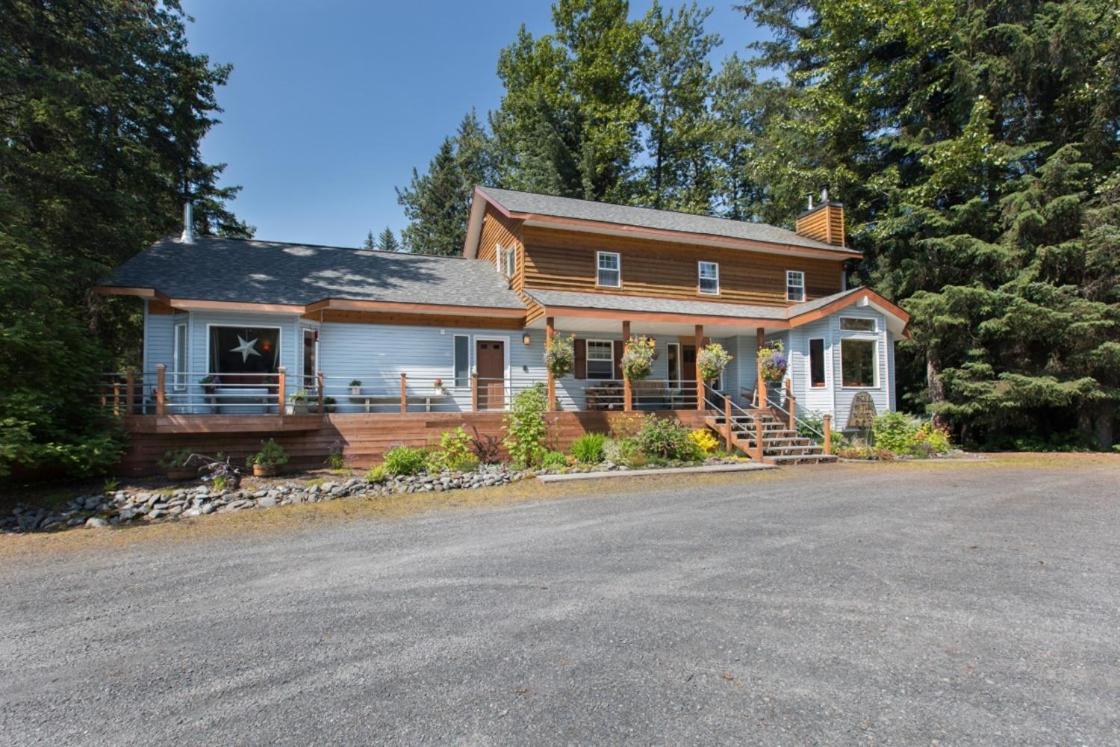 Bell In The Woods B&B - Bed and Breakfast Seward