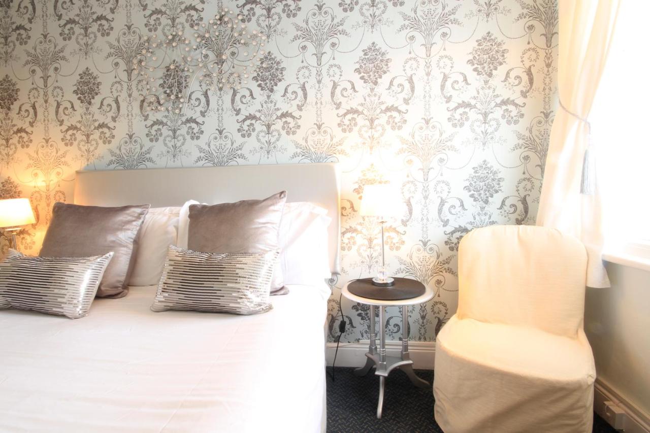 Rm 10 Double Room - Third Floor