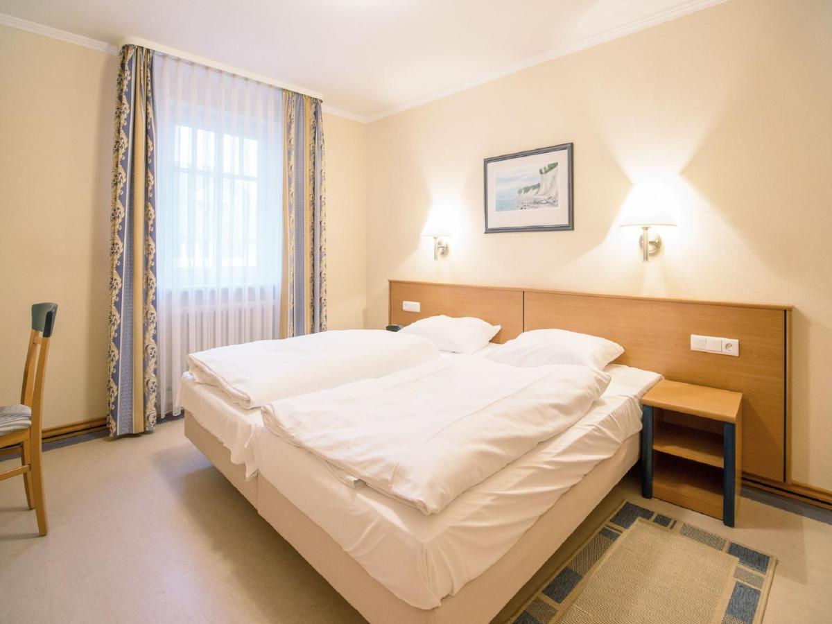 Dünenpark Binz - Komfort Ferienwohnung mit 1 Schlafzimmer und Balkon im Obergeschoss 120 - B&B Ostseebad Binz