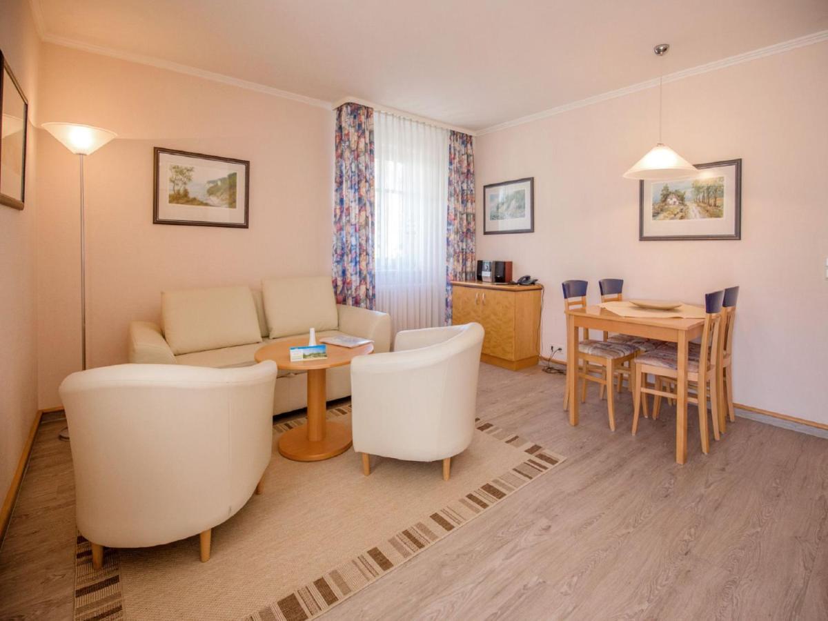 Dünenpark Binz - Komfort Ferienwohnung mit 1 Schlafzimmer und Terrasse im Erdgeschoss 139 - B&B Ostseebad Binz