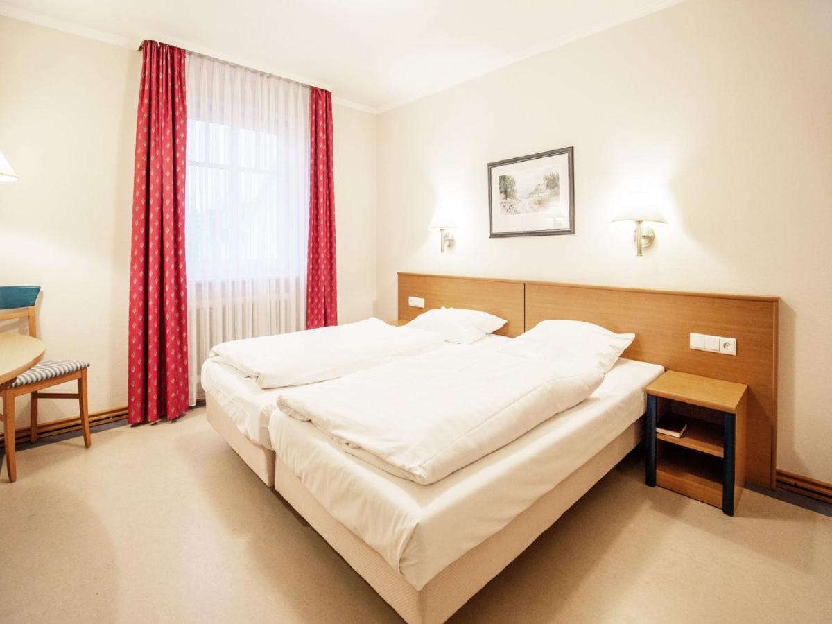 Dünenpark Binz - Komfort Ferienwohnung mit 1 Schlafzimmer und Balkon im Obergeschoss 300 - Chambres d'hôtes Ostseebad Binz