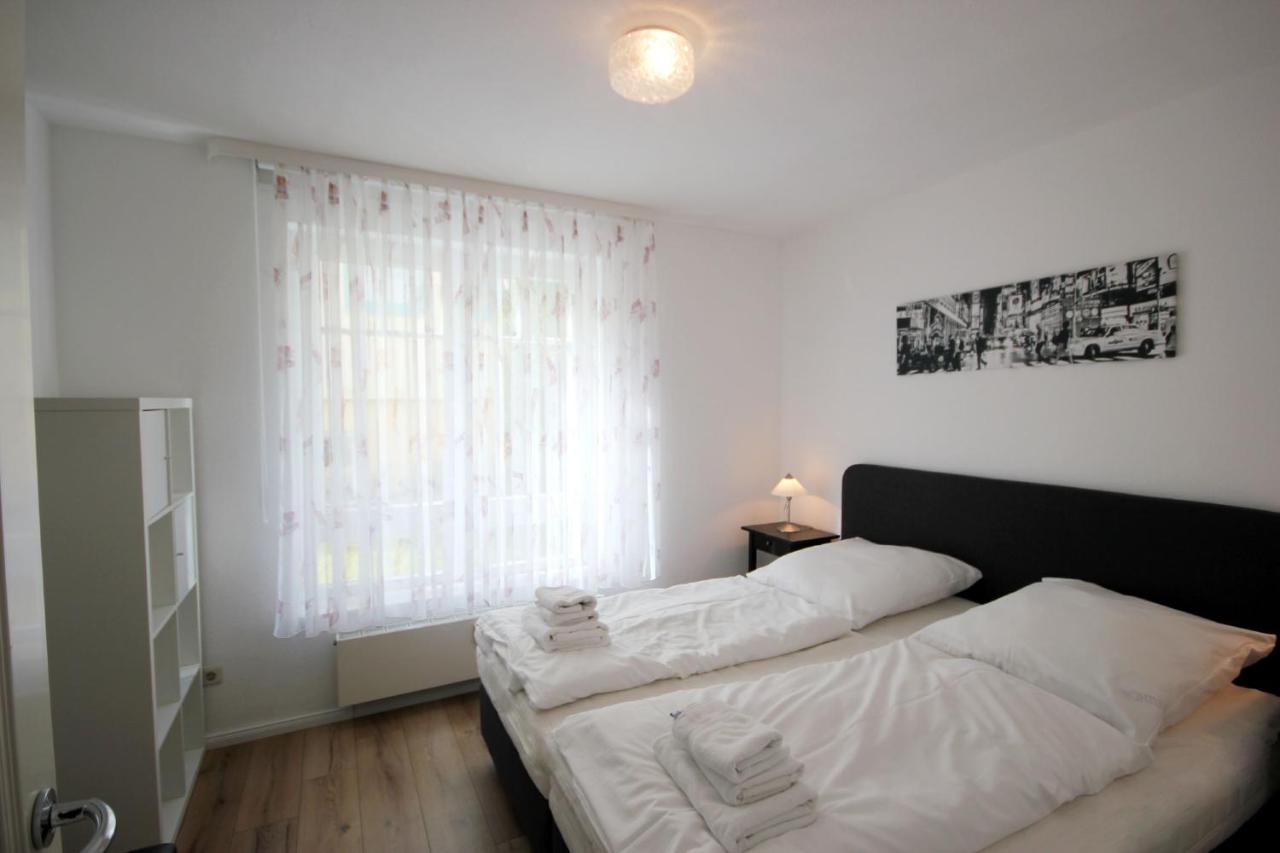 Apartment with Balcony 1RB14